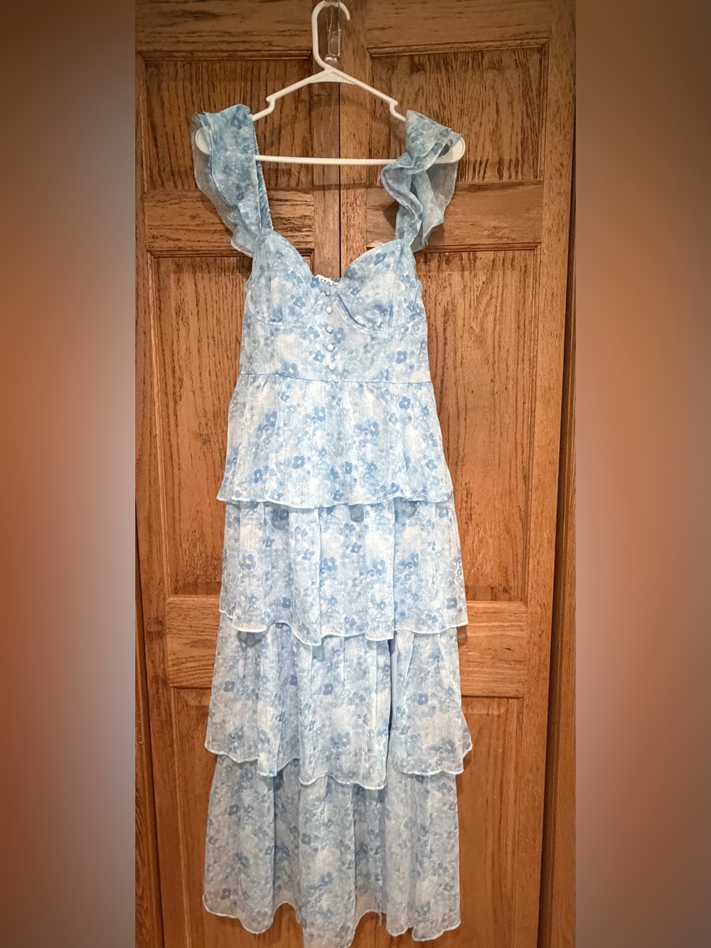 ASTR The Label Light Blue Tiered Floral Maxi Dress with Ruffle Straps NWT size L